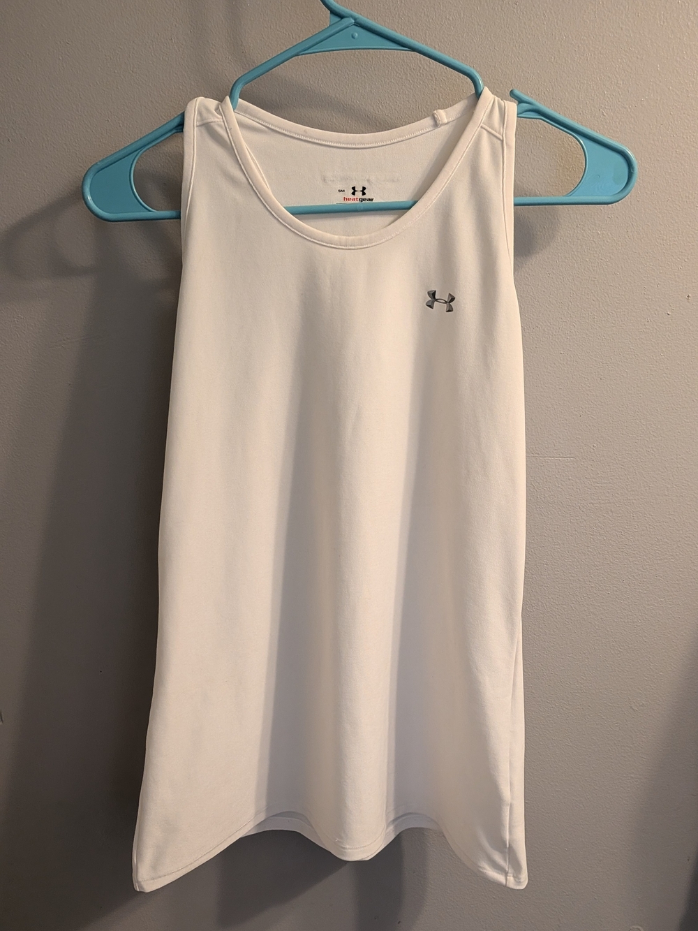 Under Armour HeatGear White Racerback Athletic Workout Tank Top Swoosh Logo S